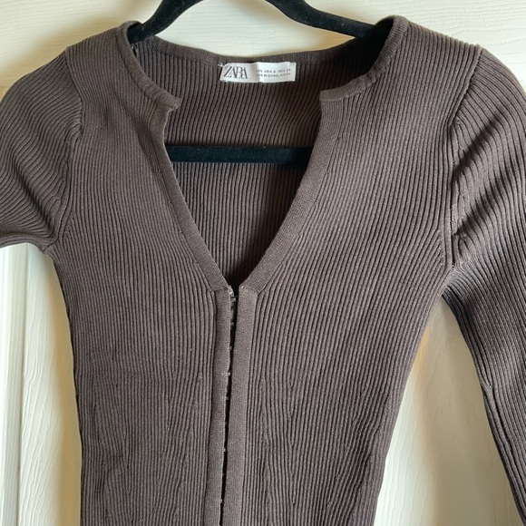ZARA BROWN FITTED HOOK CLOSURE KNIT DRESS Size small - Picture 6 of 13